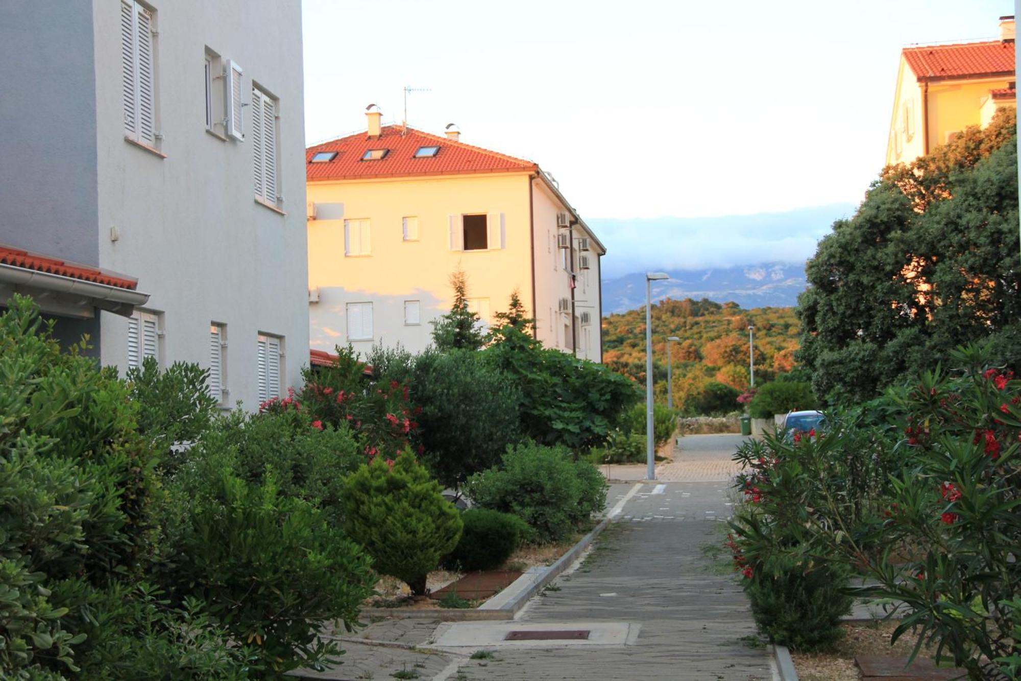 Green Paradise Apartment Novalja Exterior photo